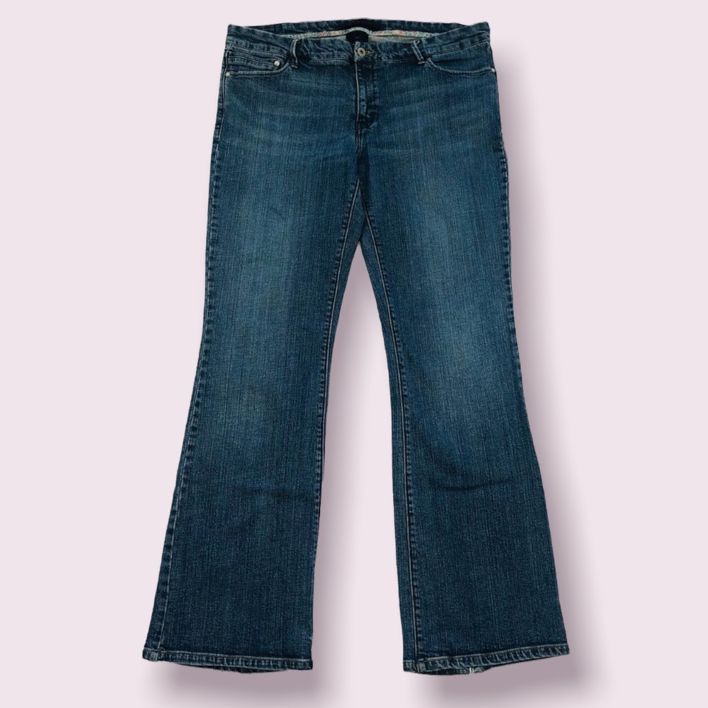 Levi’s, 547 Platinum Flare, Size 16 Medium - Picture 3 of 16